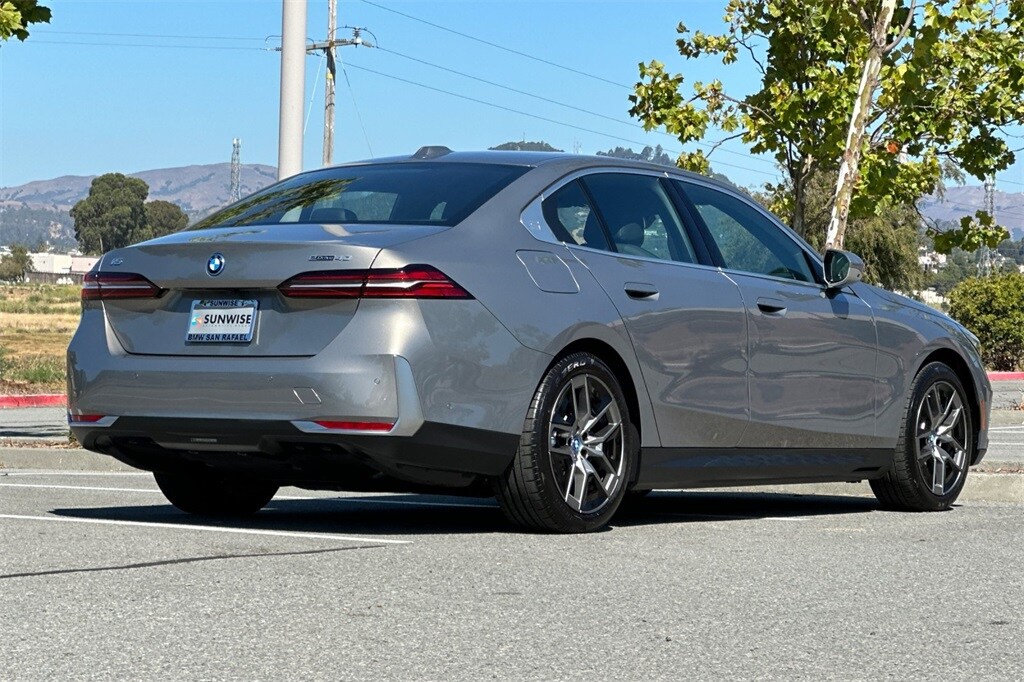2024 Bmw i5 eDrive40 photo 3