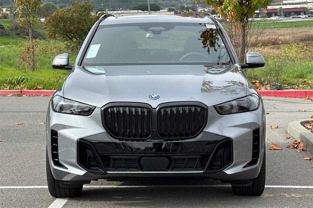 New 2026 BMW X5 PHEV xDrive50e SUV