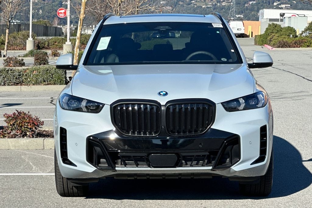 New 2026 BMW X5 PHEV xDrive50e SUV