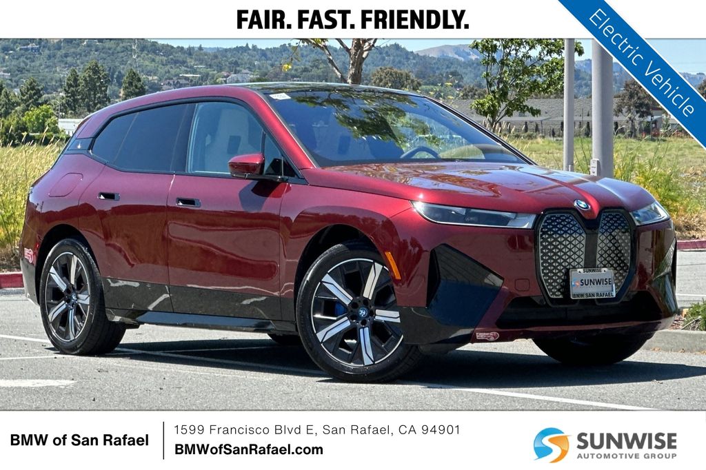 2024 BMW iX xDrive50's photo