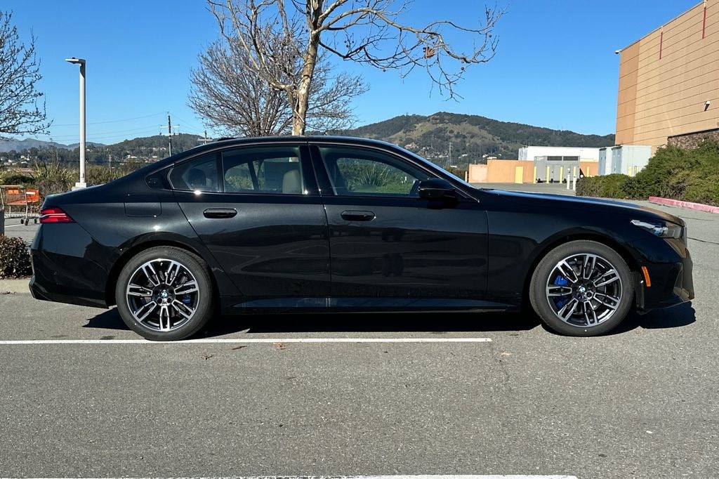 New 2026 BMW 530i Sedan