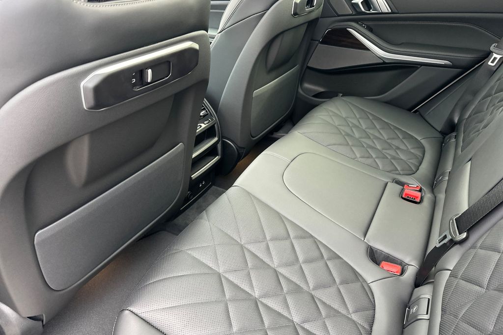 2026 BMW X5 40i - Photo 10