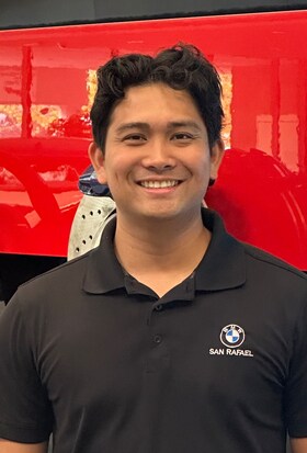 Staff member Alexander Diaz from ID_50d5472541b3