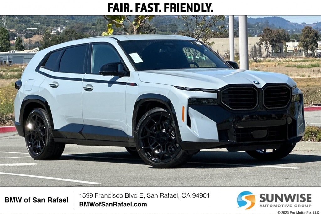 2026 BMW XM Base's photo