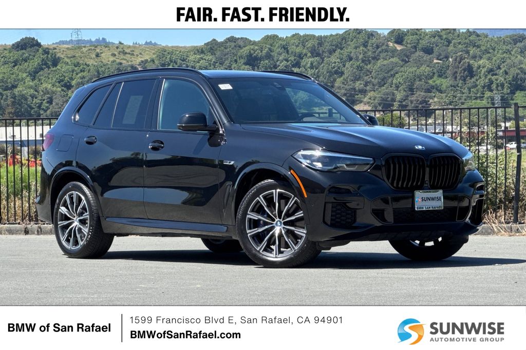 2023 BMW X5 xDrive45e's photo