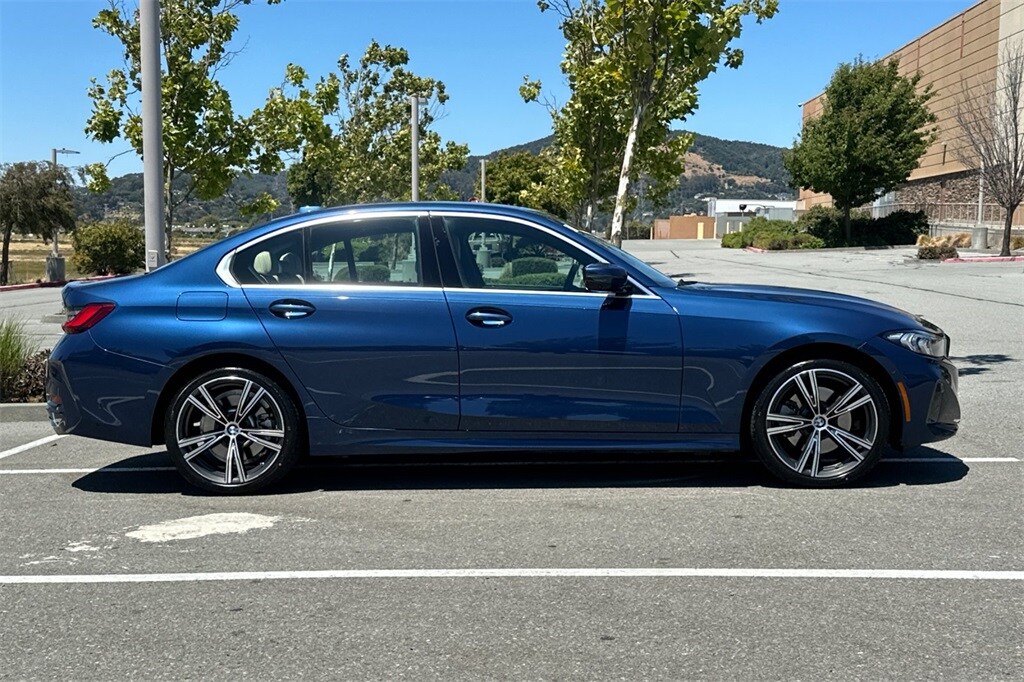 2024 Bmw 330i photo 2