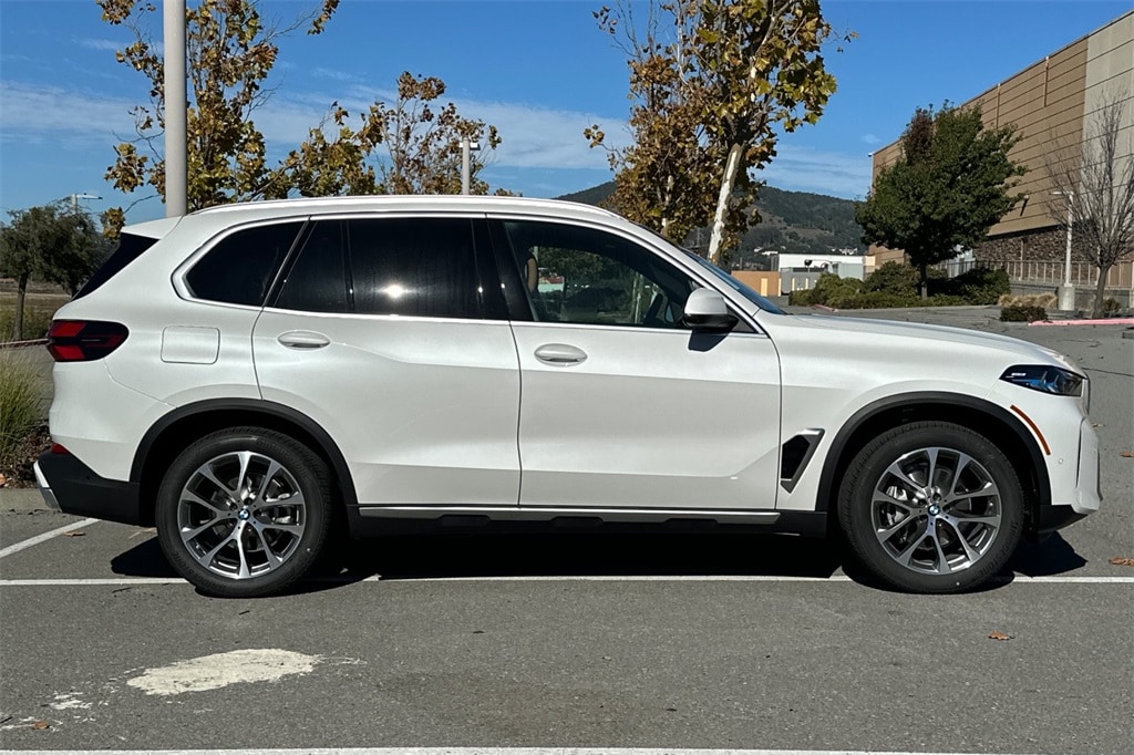 New 2026 BMW X5 xDrive40i SUV