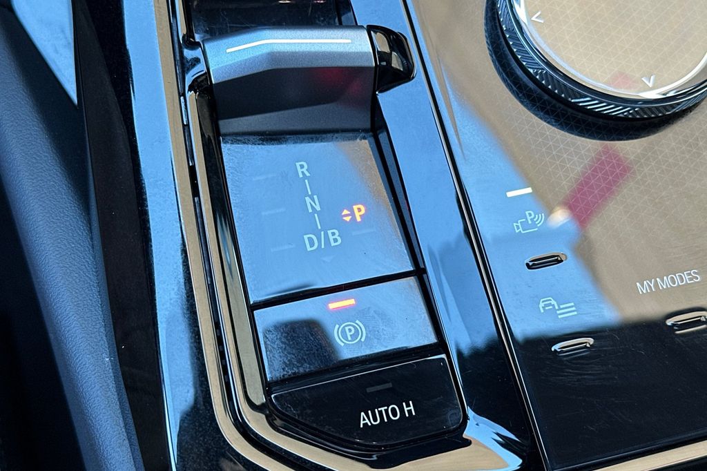 2024 BMW i5 40 - Photo 21