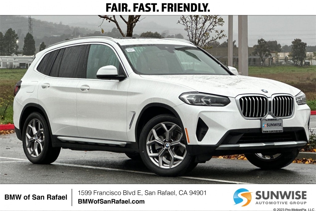 2022 BMW X3 30i's photo