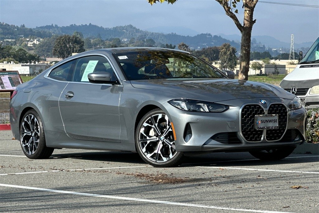 2025 Bmw 430i Coupe photo 2