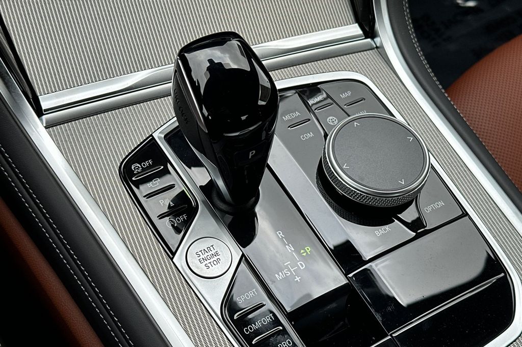 2026 BMW 8 Series 840i - Photo 19