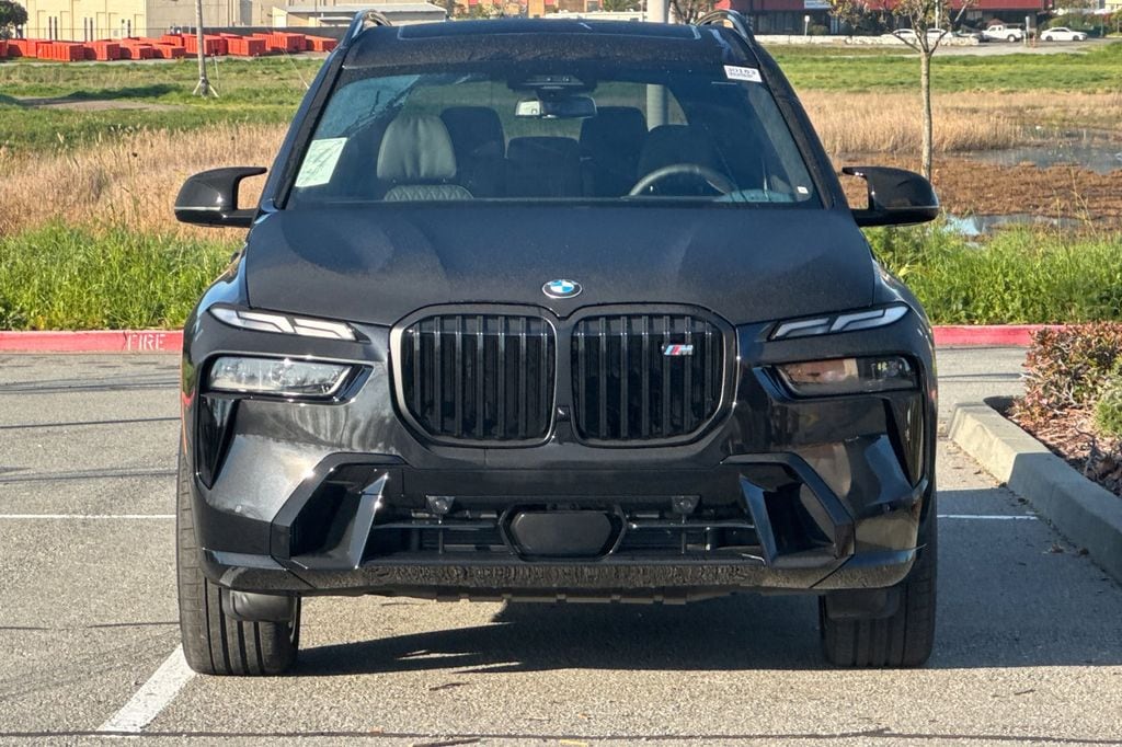 New 2026 BMW X7 M60i SUV