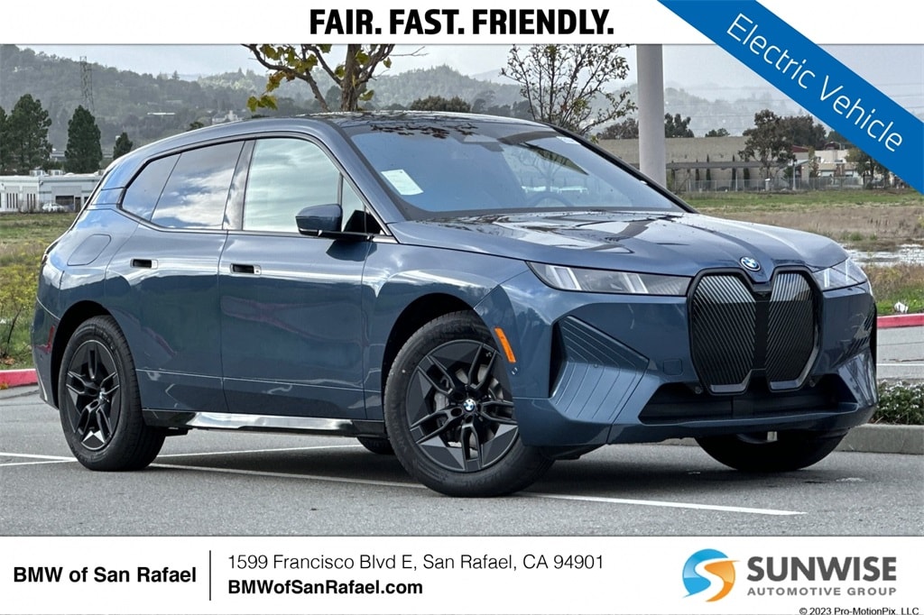 2026 BMW iX 45's photo