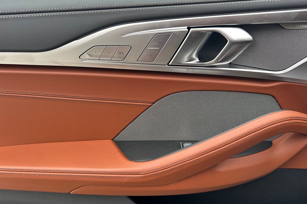 2026 BMW 8 Series 840i - Photo 9