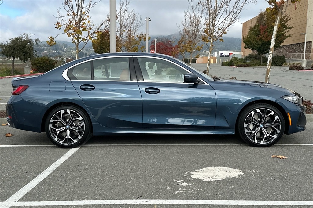 New 2026 BMW 330i Sedan