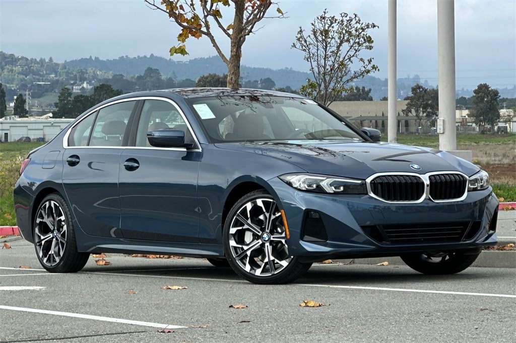 New 2026 BMW 330i Sedan