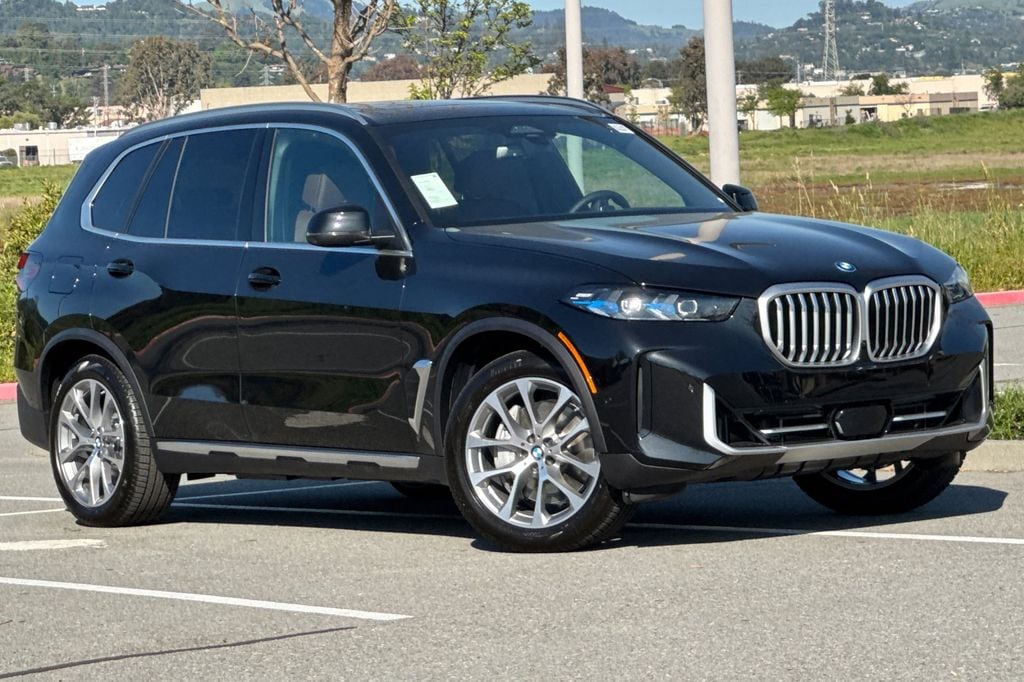 New 2026 BMW X5 PHEV xDrive50e SUV
