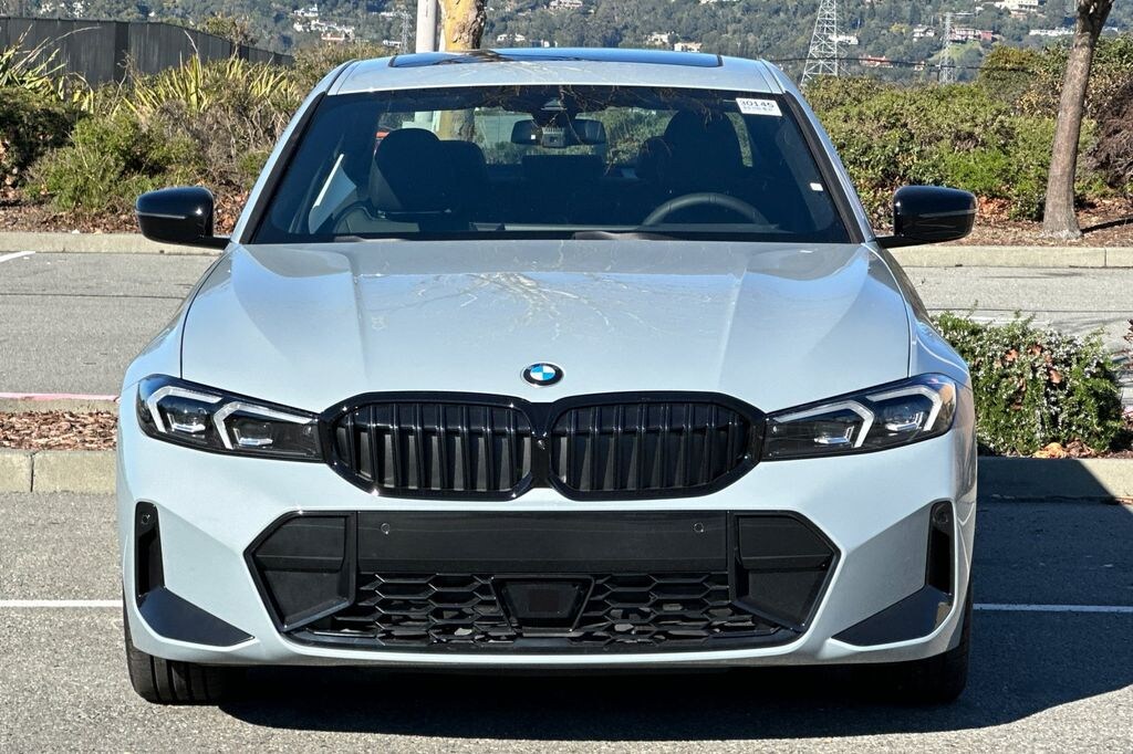 New 2026 BMW 330i Sedan