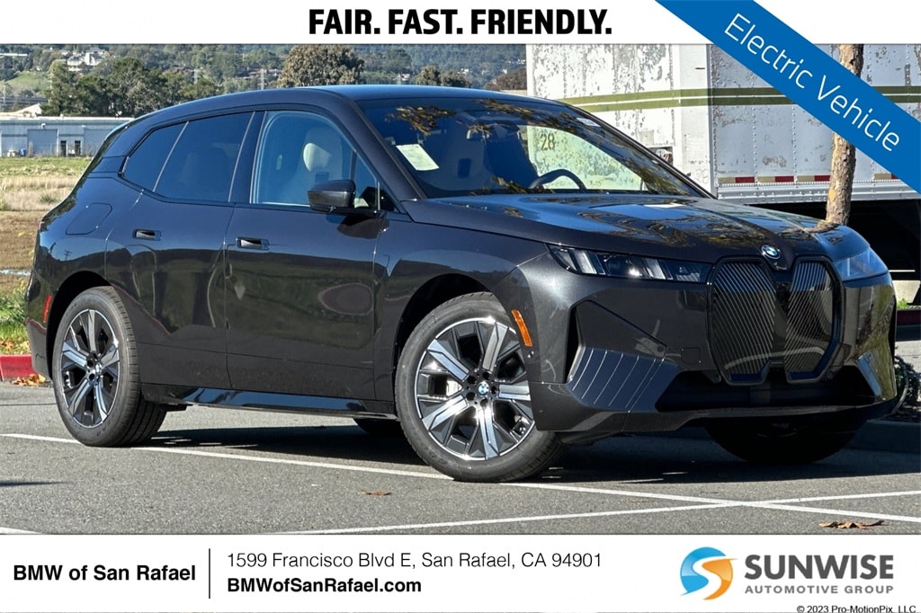 2026 BMW iX 45's photo