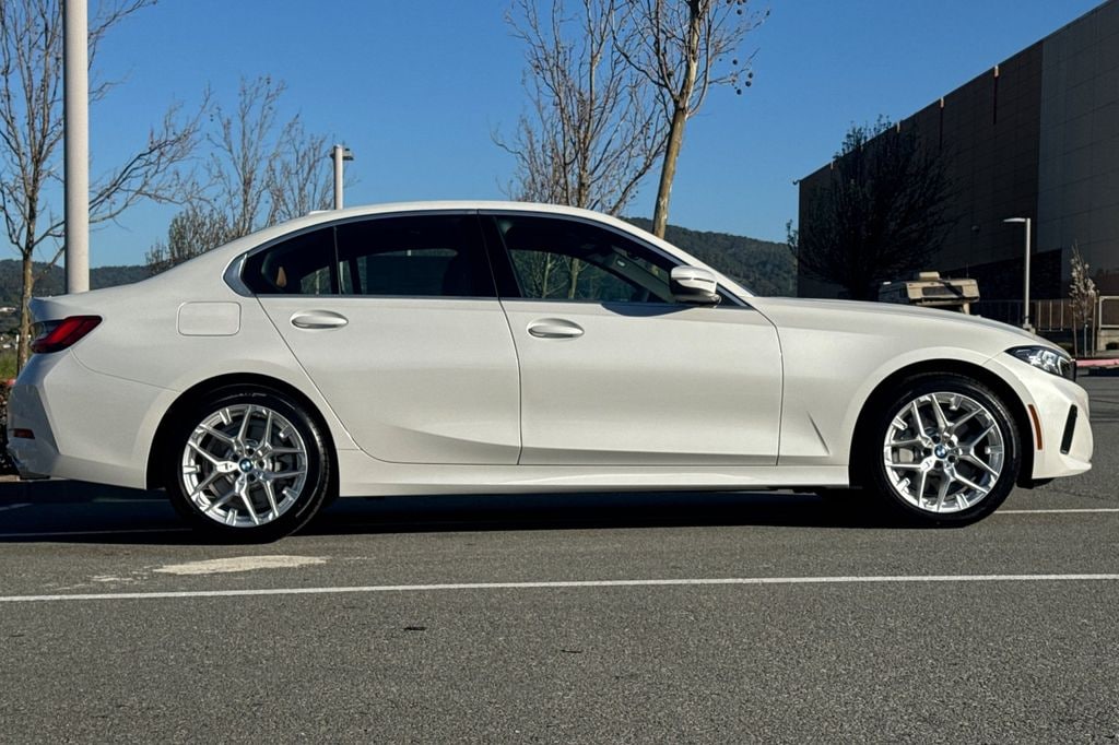 New 2026 BMW 330i Sedan