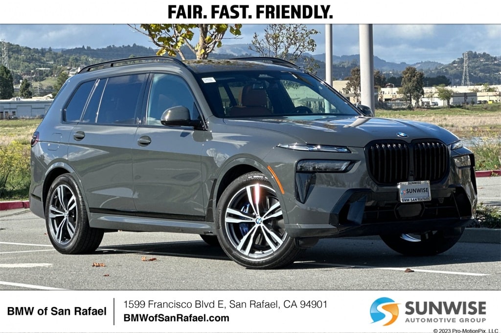 2024 BMW X7 40i's photo