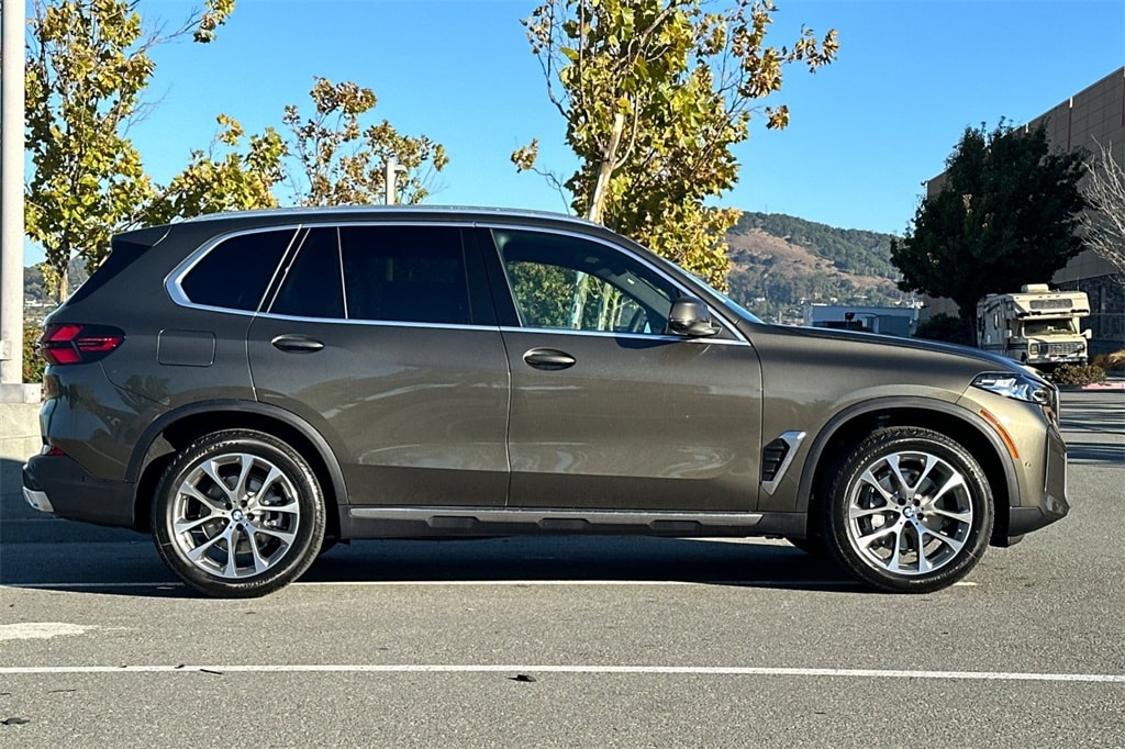 New 2026 BMW X5 xDrive40i SUV