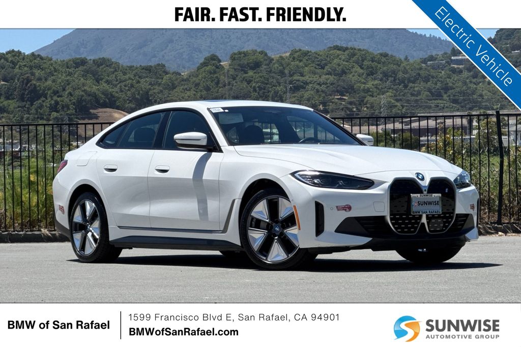 2023 BMW i4 eDrive35's photo
