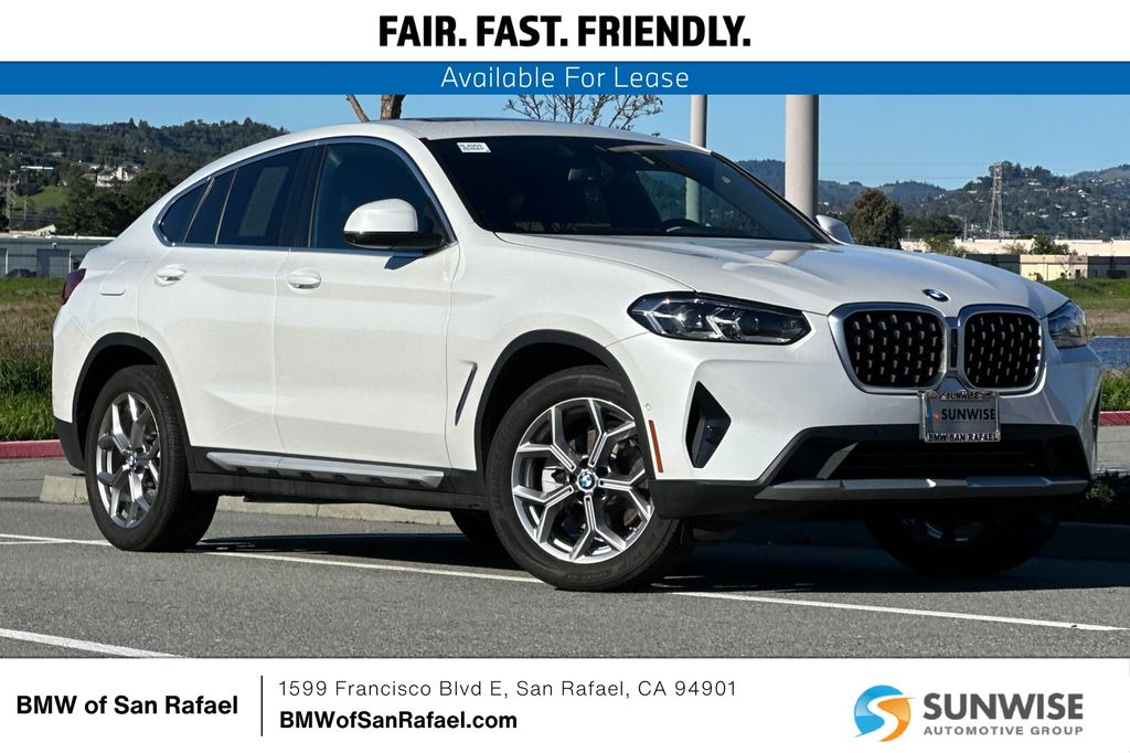 2025 BMW X4 xDrive30i's photo