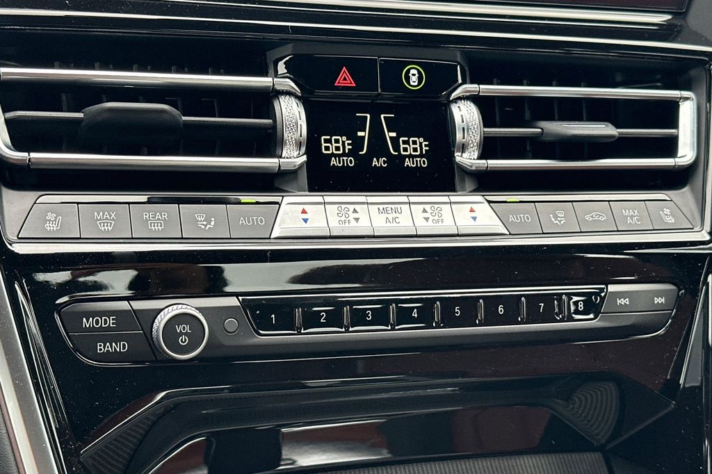 2026 BMW 8 Series 840i - Photo 18