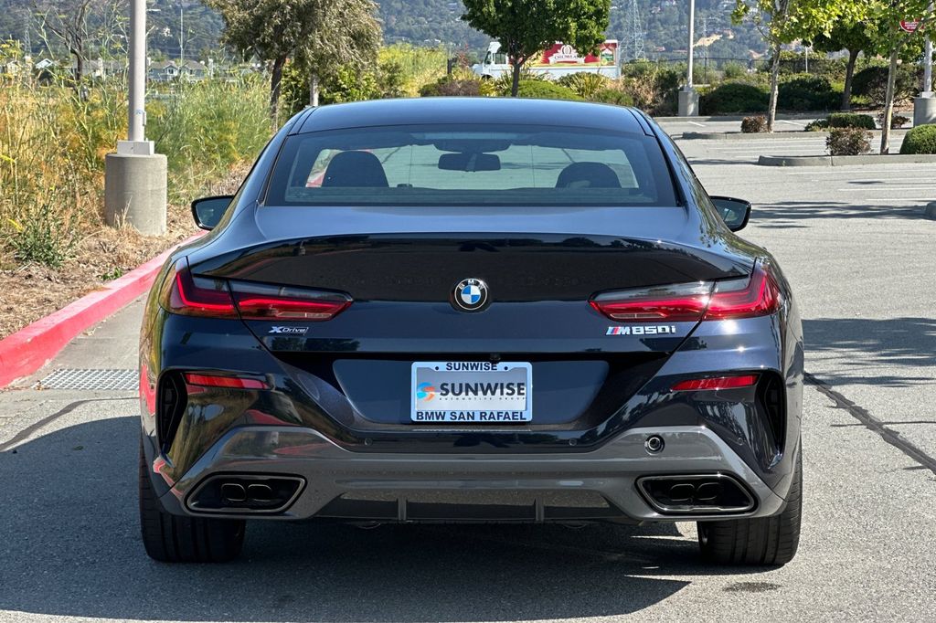 2026 BMW 8 Series M850i - Photo 6