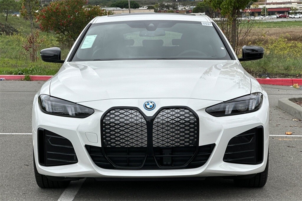 2025 Bmw i4 eDrive40 photo 2