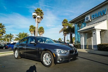 2018 BMW 320i Sedan 2018 BMW 320i Sedan