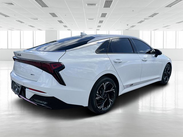 2025 Kia K5 GT-Line photo 3
