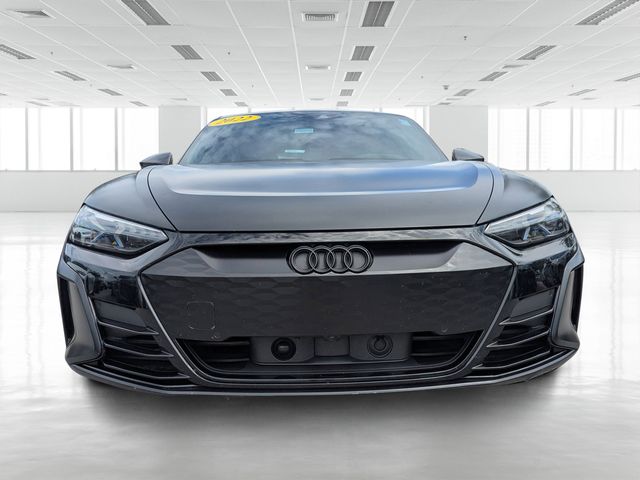 2022 Audi RS e-tron GT Base photo 2
