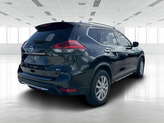 2019 Nissan Rogue SV photo 3