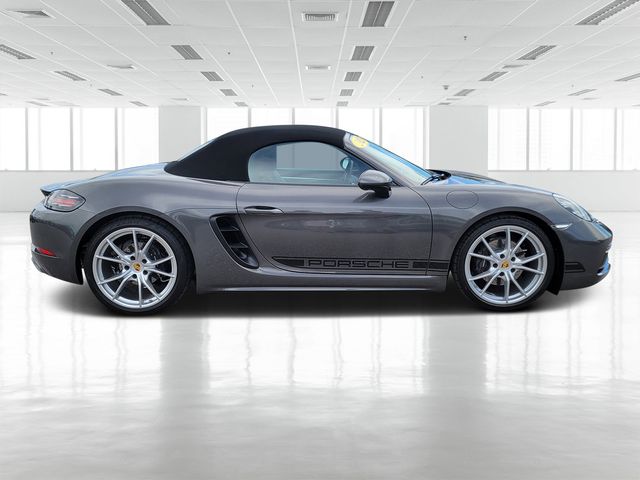 2025 Porsche Boxster photo 2