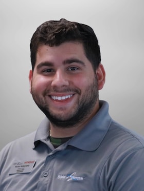Staff member Victor Urdaneta from ID_cd187de610fa