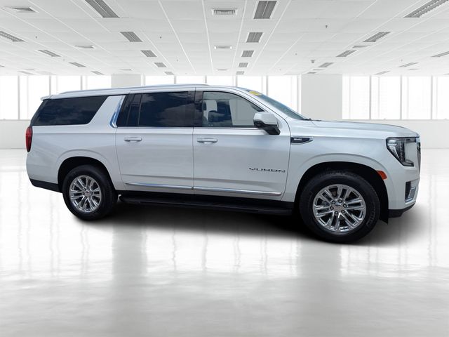 2022 Gmc Yukon XL SLT photo 3