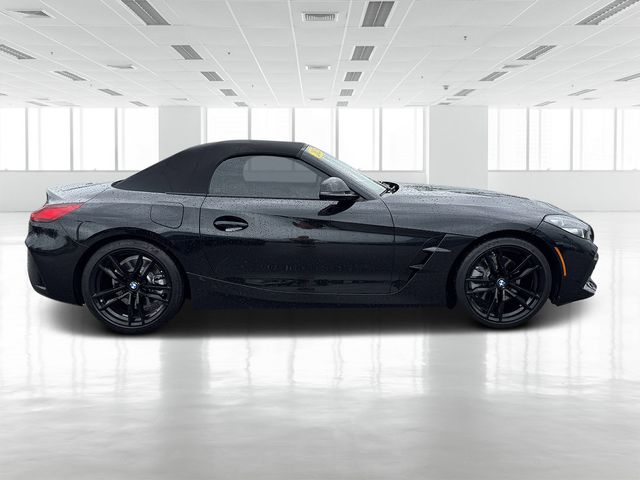 Used 2022 BMW Z4 Base with VIN WBAHF3C04NWX40747 for sale in Sarasota, FL