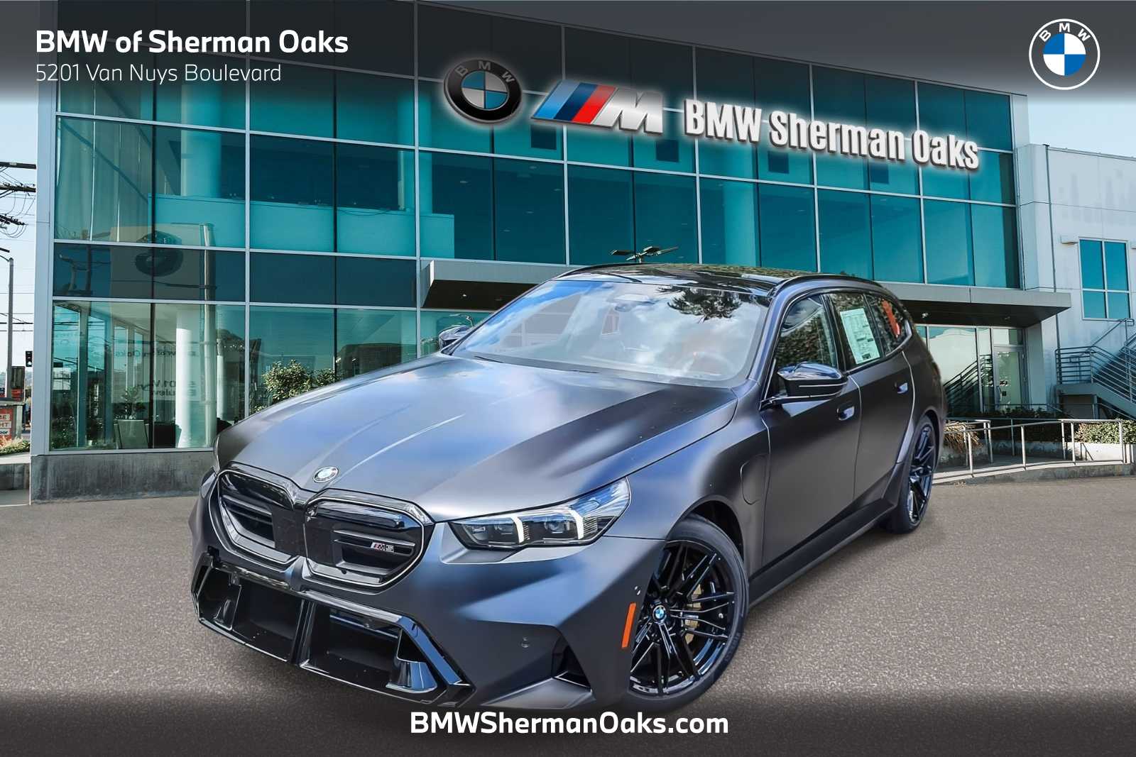 Thumbnail: 2026 BMW M5 - 1