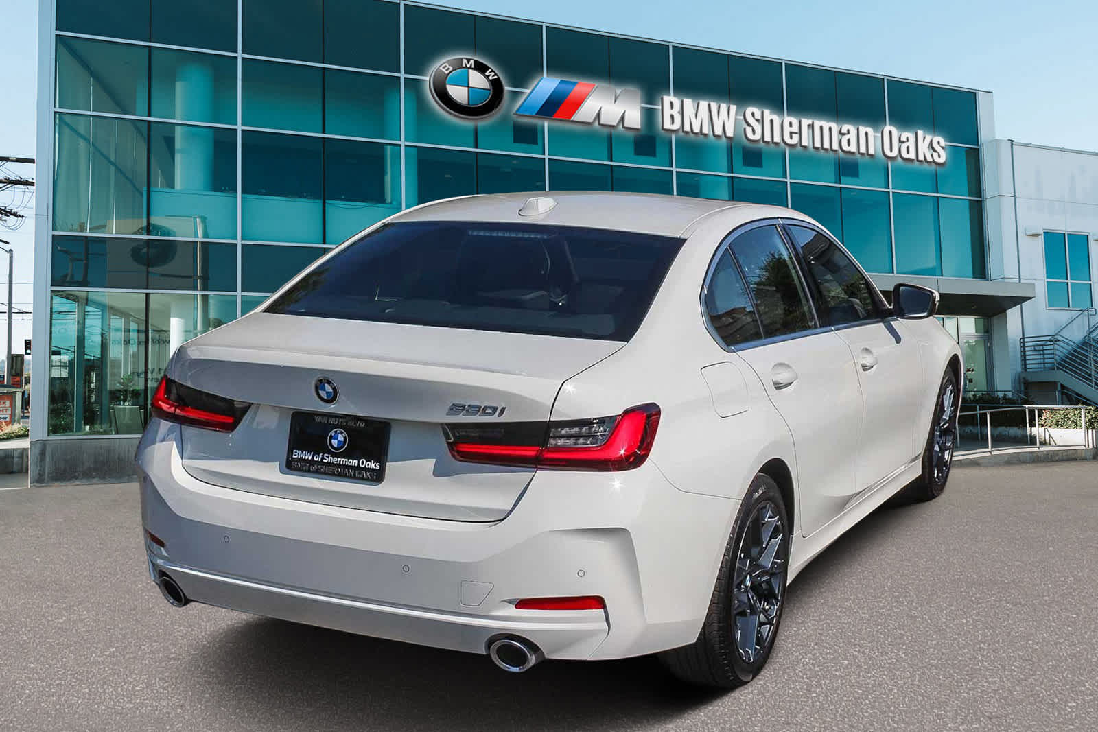 Thumbnail: 2025 BMW 3 Series - 4