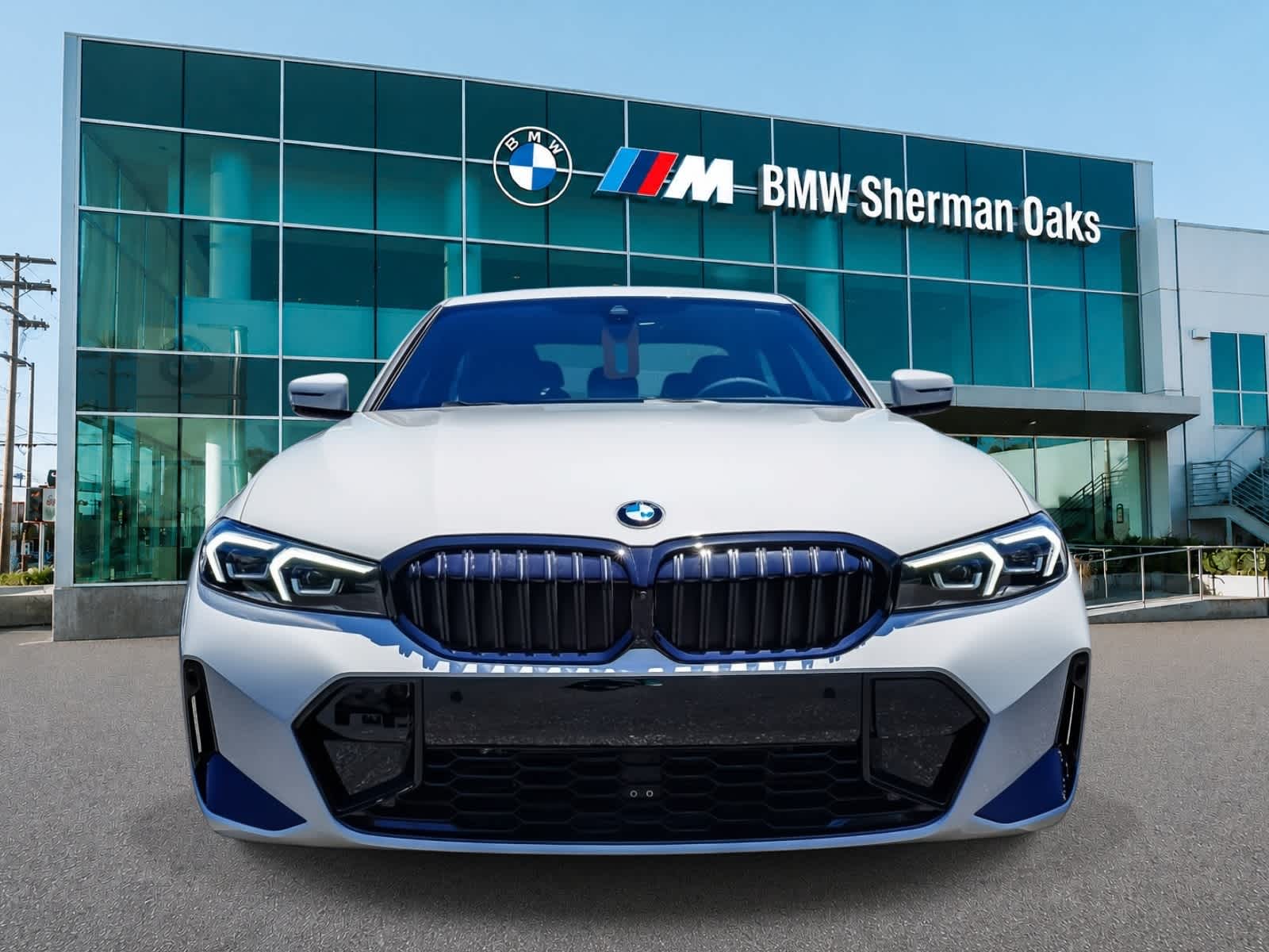 Thumbnail: 2026 BMW 3 Series - 2