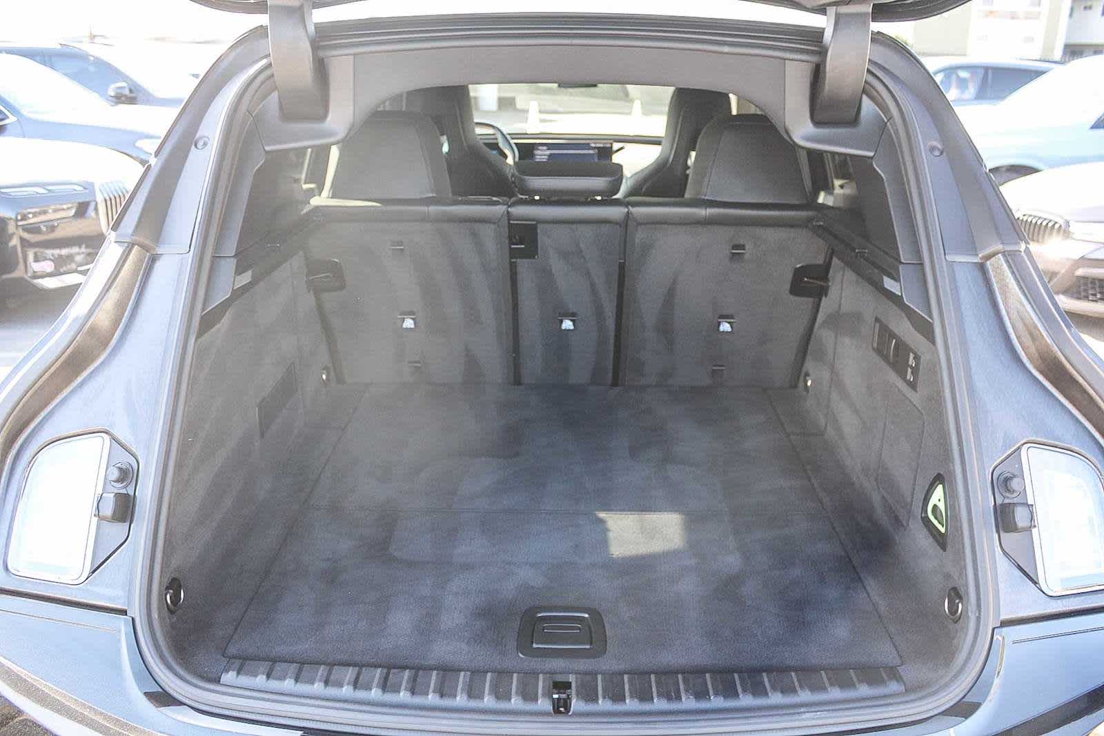 Thumbnail: 2026 BMW iX - 25