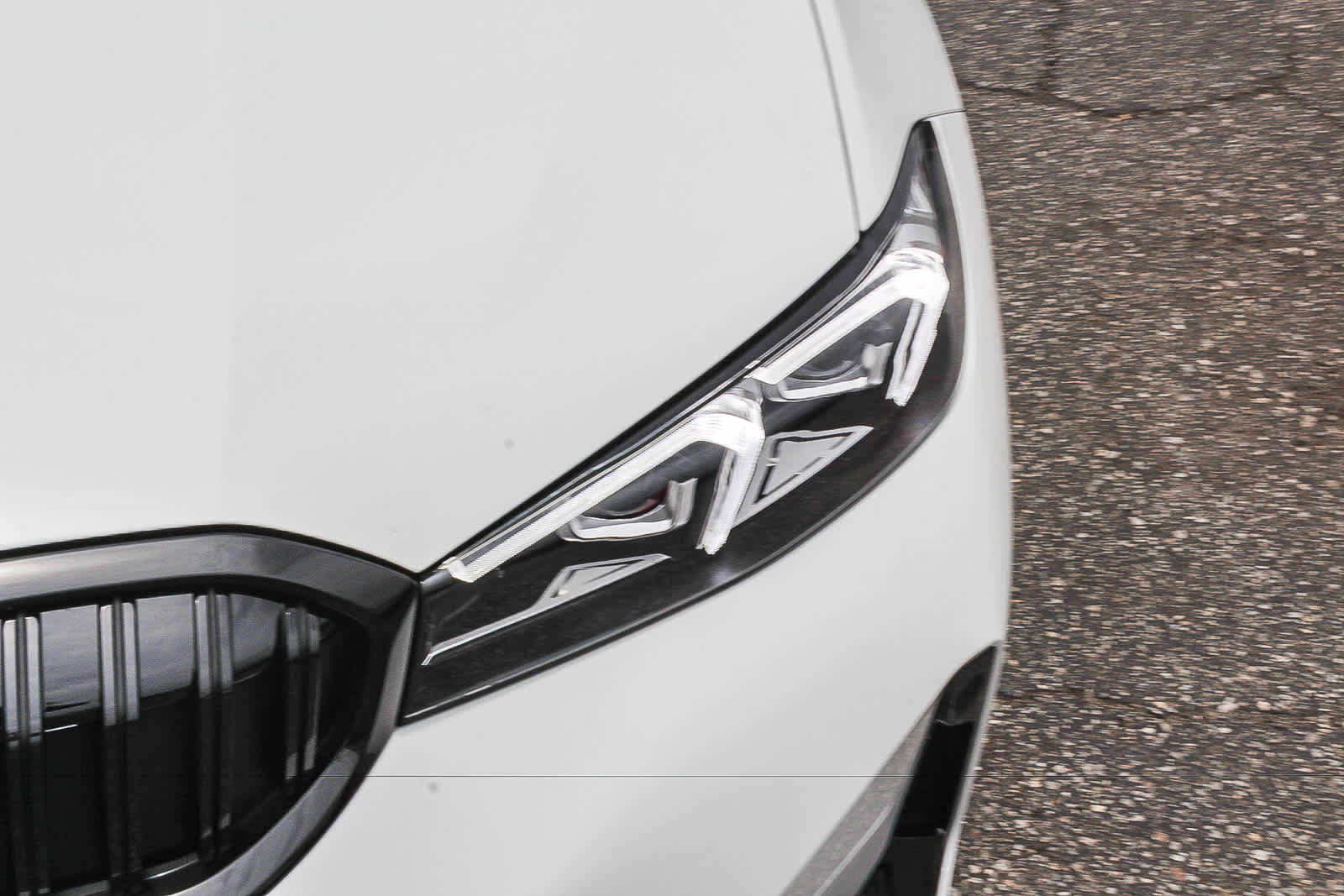 Thumbnail: 2026 BMW 3 Series - 10