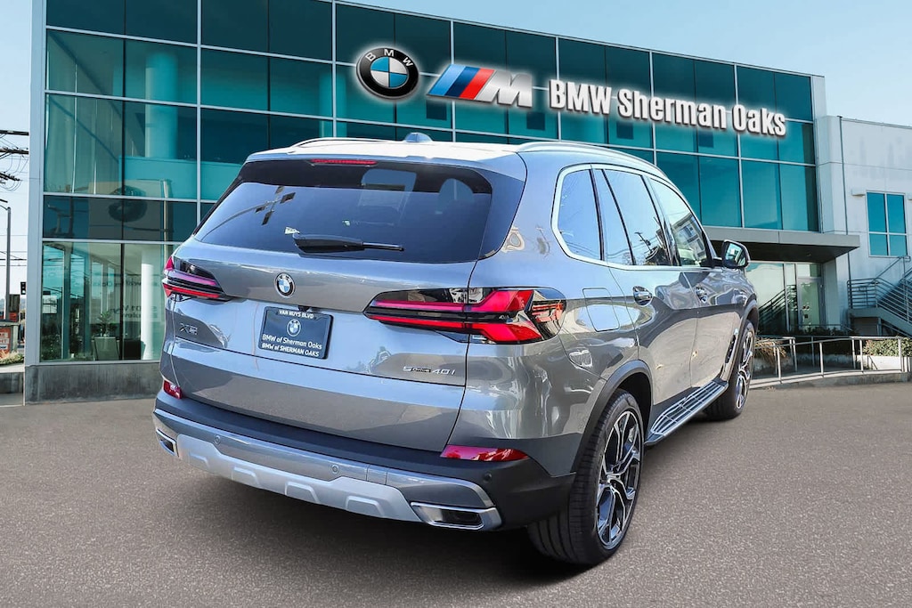 New 2026 BMW X5 sDrive40i SUV