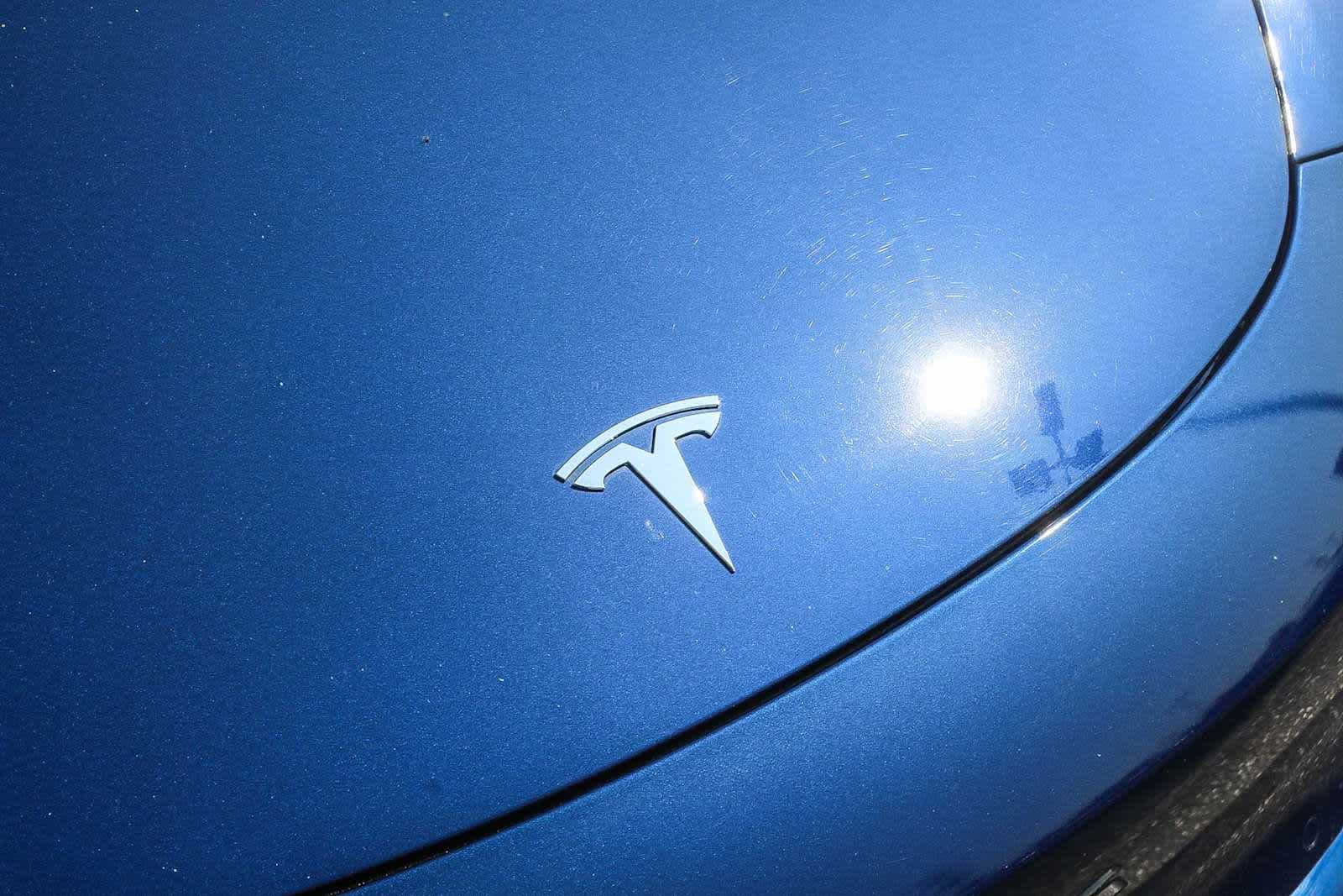 Thumbnail: 2020 Tesla Model 3 - 11