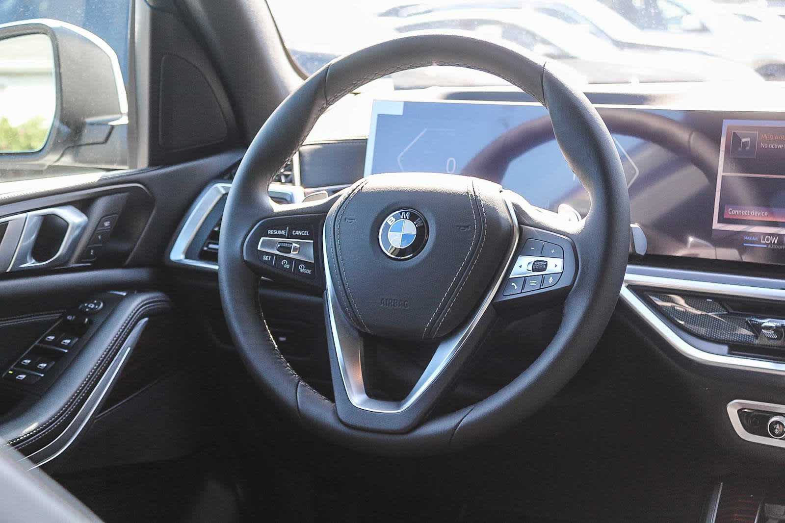 Thumbnail: 2026 BMW X5 - 15