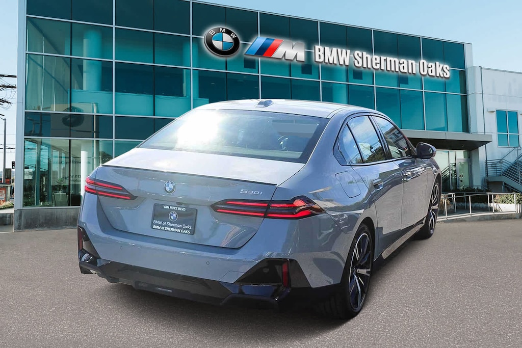 New 2026 BMW 530i Sedan