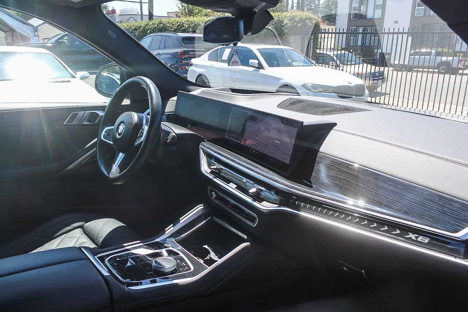 Thumbnail: 2024 BMW X6 - 14