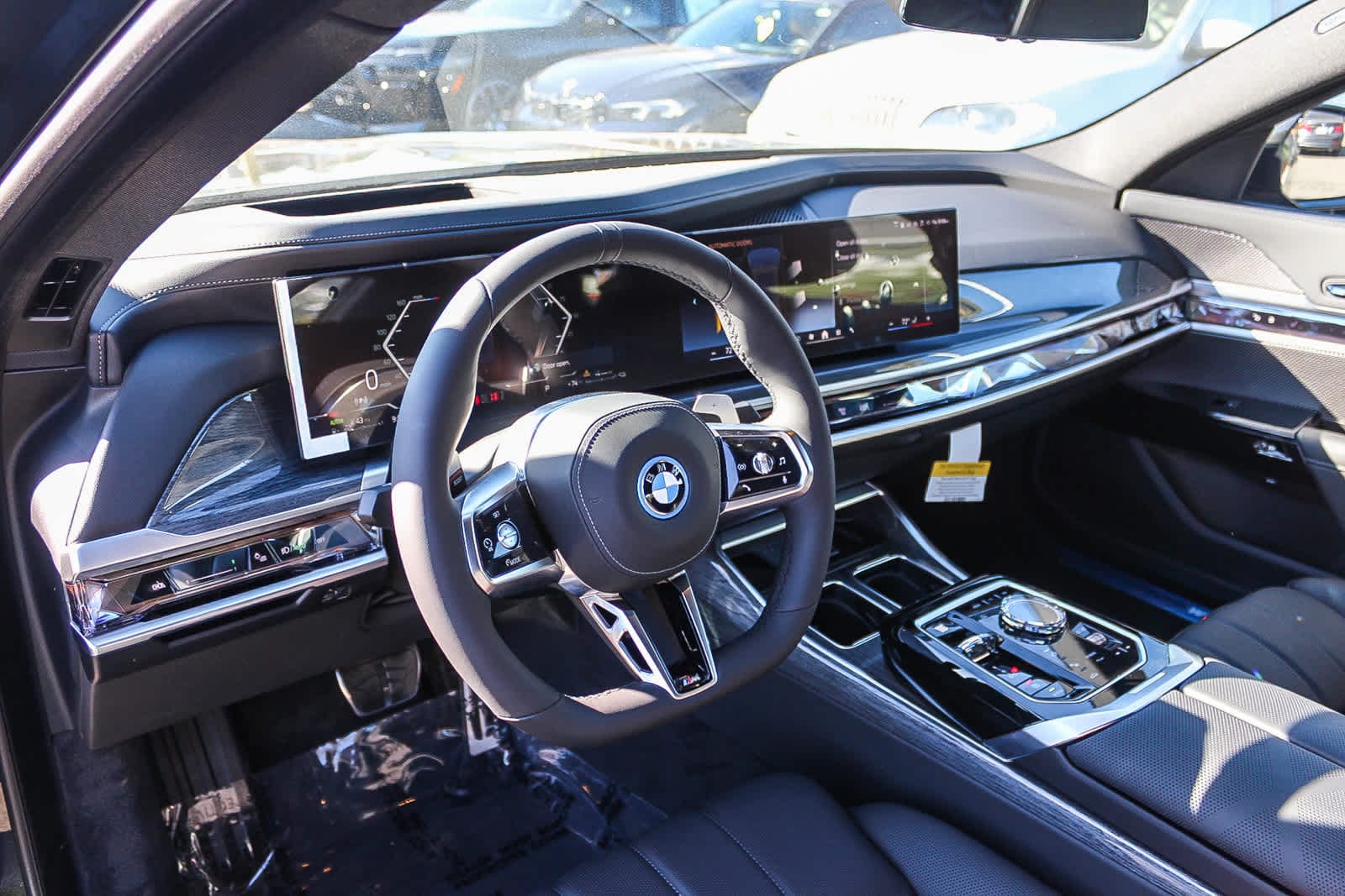 Thumbnail: 2026 BMW 7 Series - 17